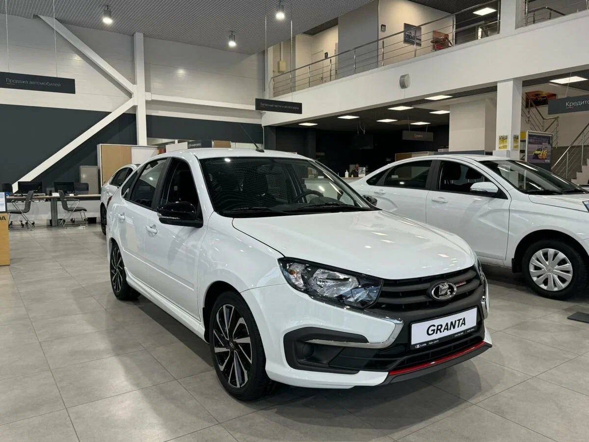 Lada Granta Sport Лифтбек в Тюмень - фото №1